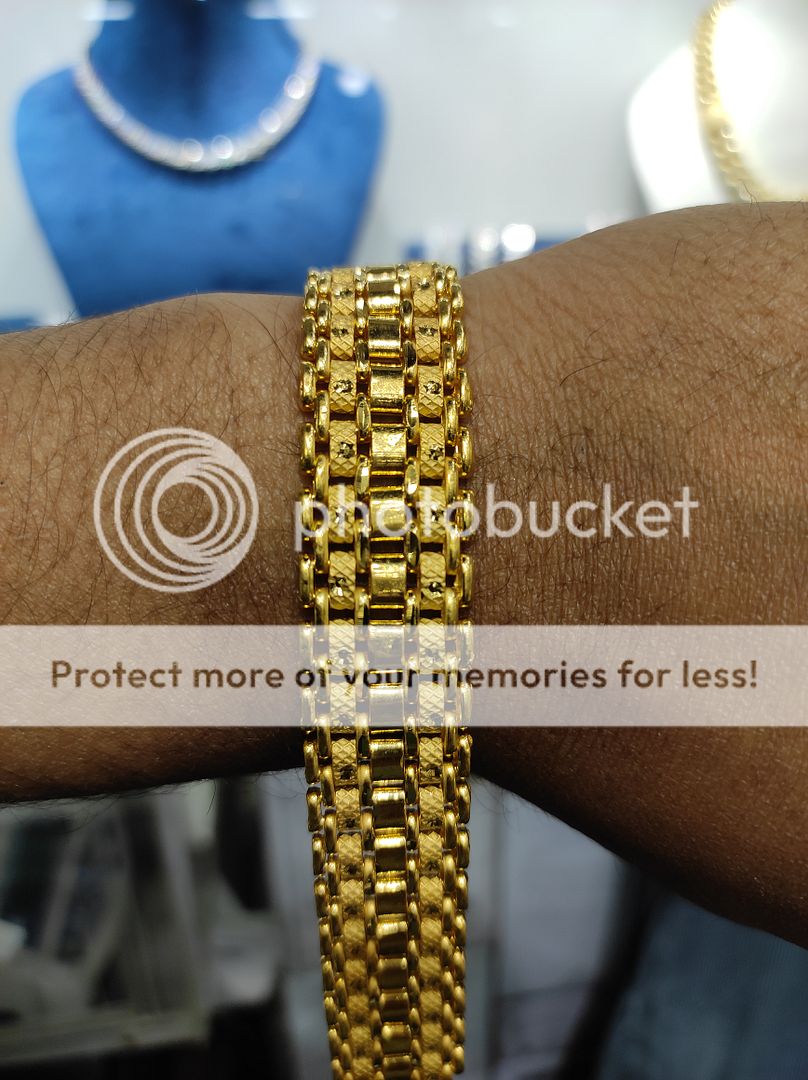 200 Milligram Gold Forming Bracelet By Chokerset WAB542