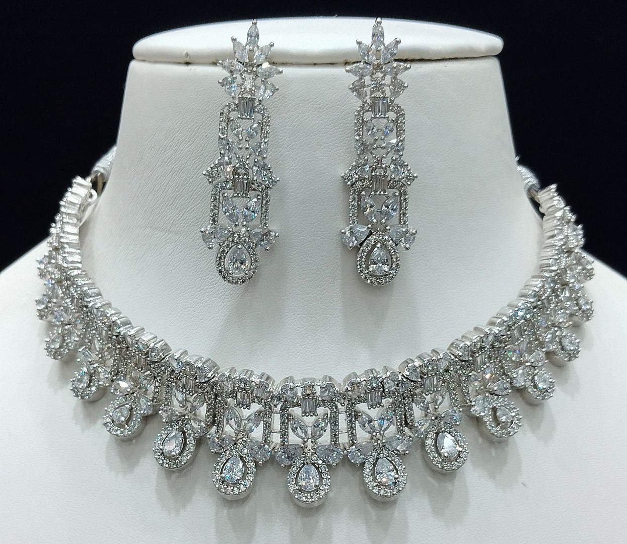 Silver Colour Silver Plating Necklace By Chokerset CSNAD757