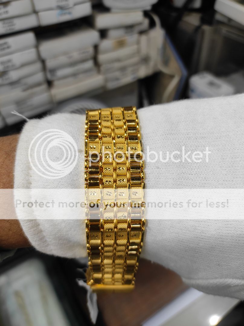 200 Milligram Gold Forming Bracelet By Chokerset WAB506