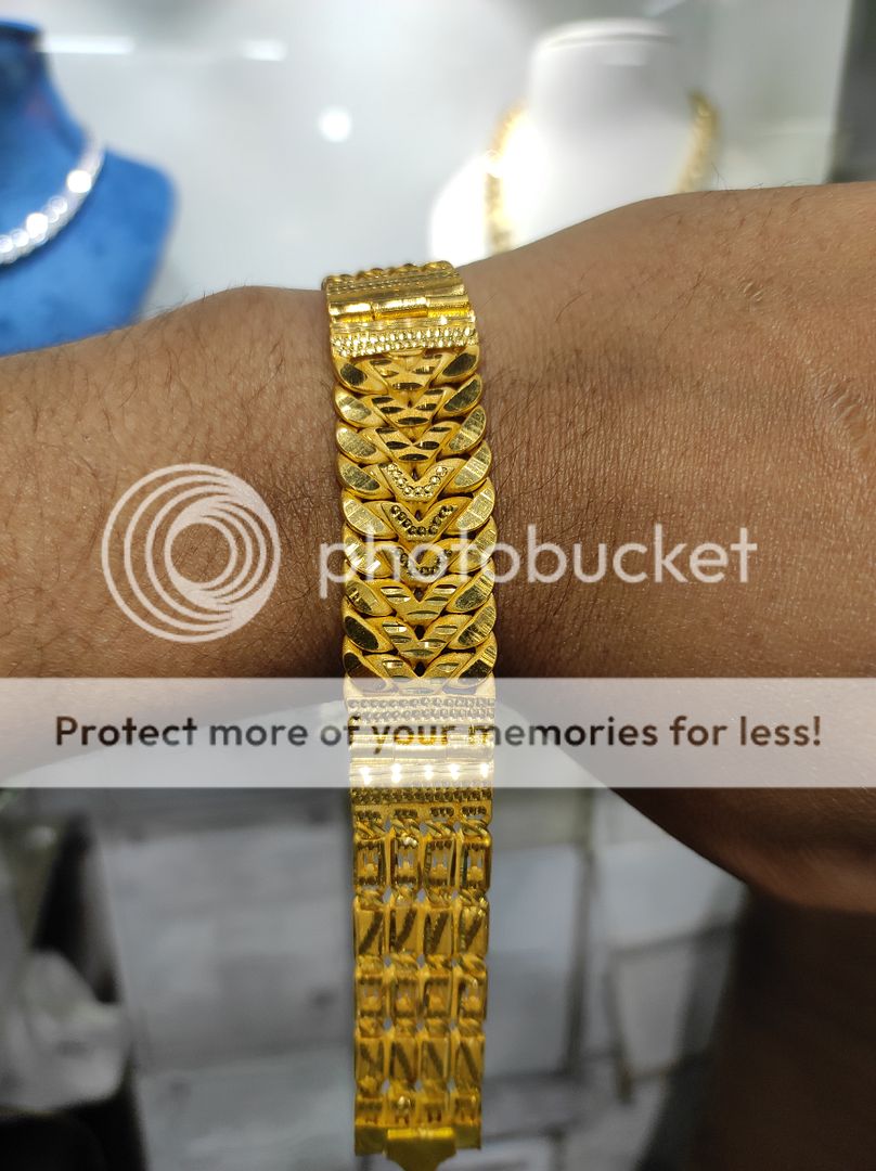 200 Milligram Gold Forming Bracelet By Chokerset WAB553