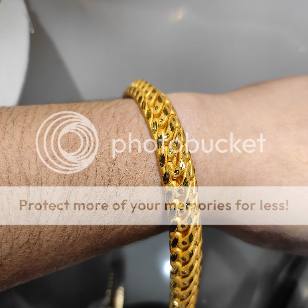 200 Milligram Gold Forming Bracelet By Chokerset WAB635