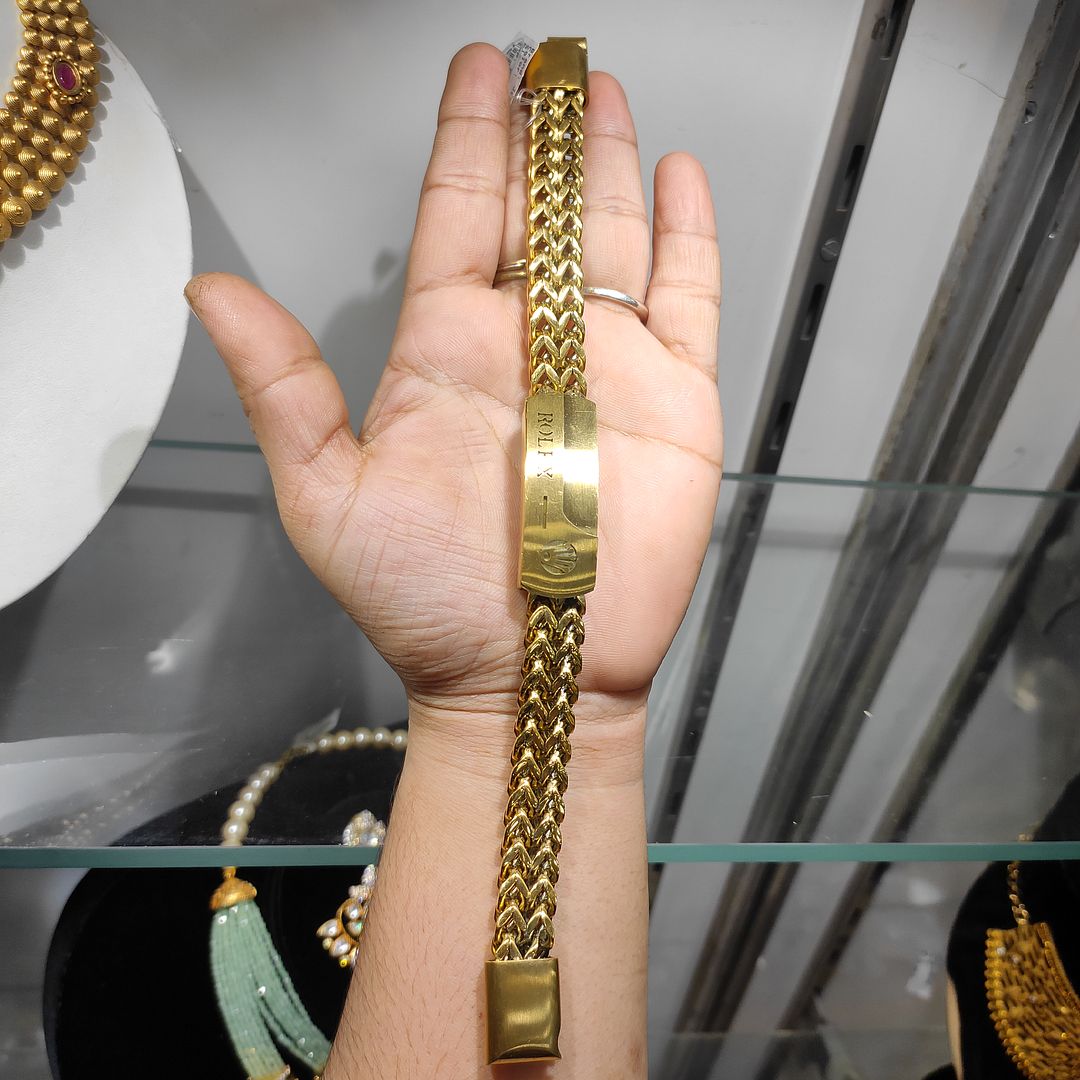 200 Milligram Gold Forming Bracelet By Chokerset WAB650