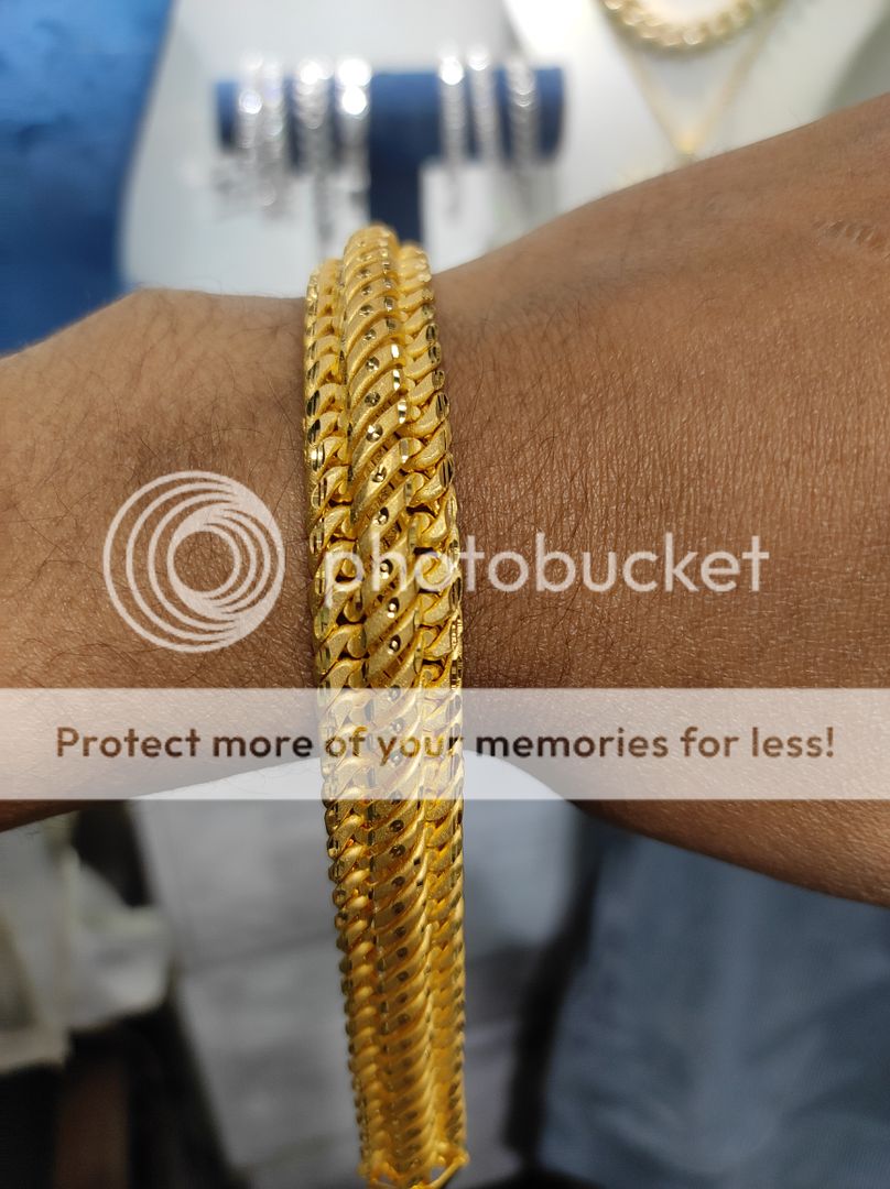 200 Milligram Gold Forming Bracelet By Chokerset WAB538