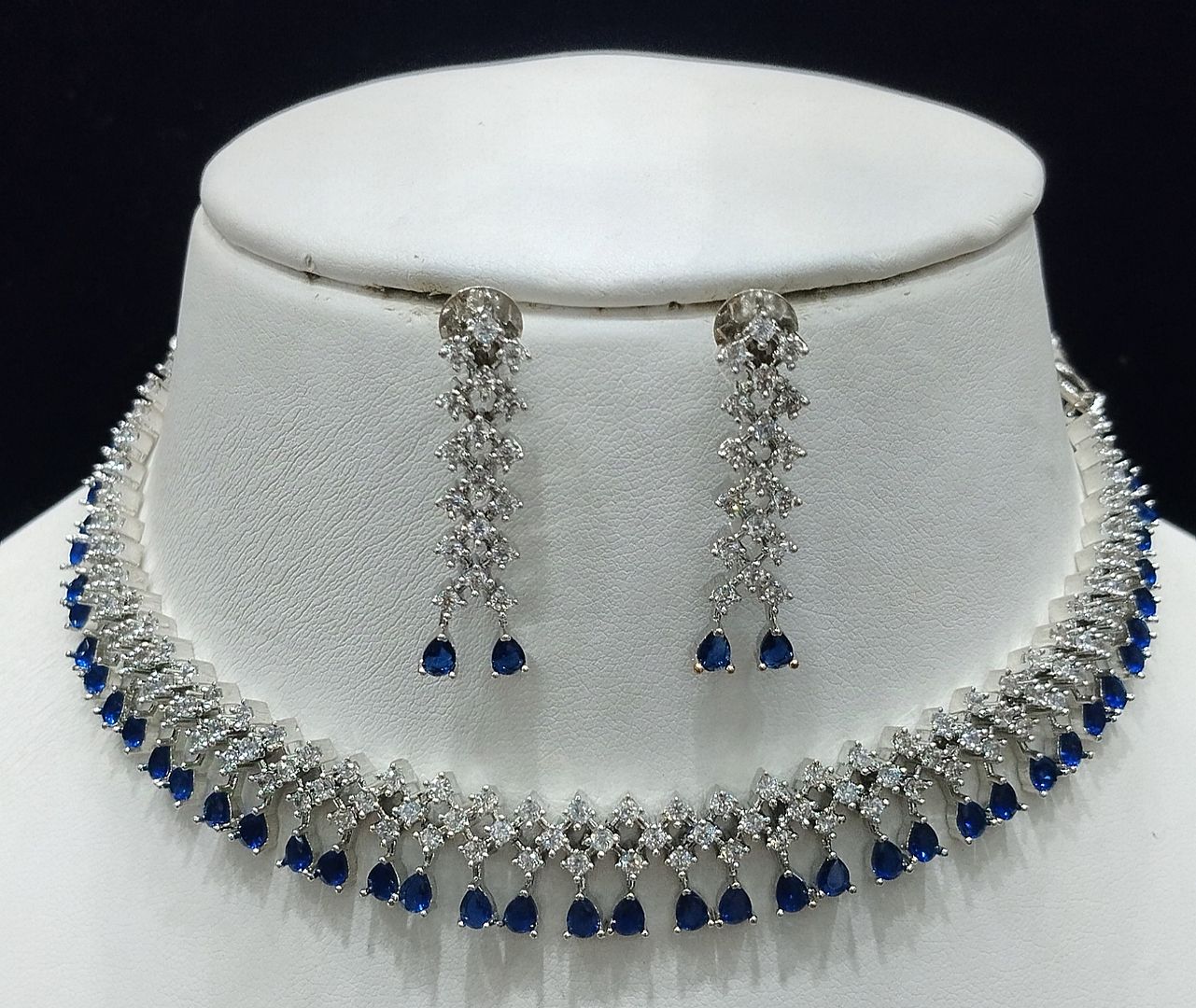 Blue Colour Silver Plating Necklace By Chokerset CSNAD772