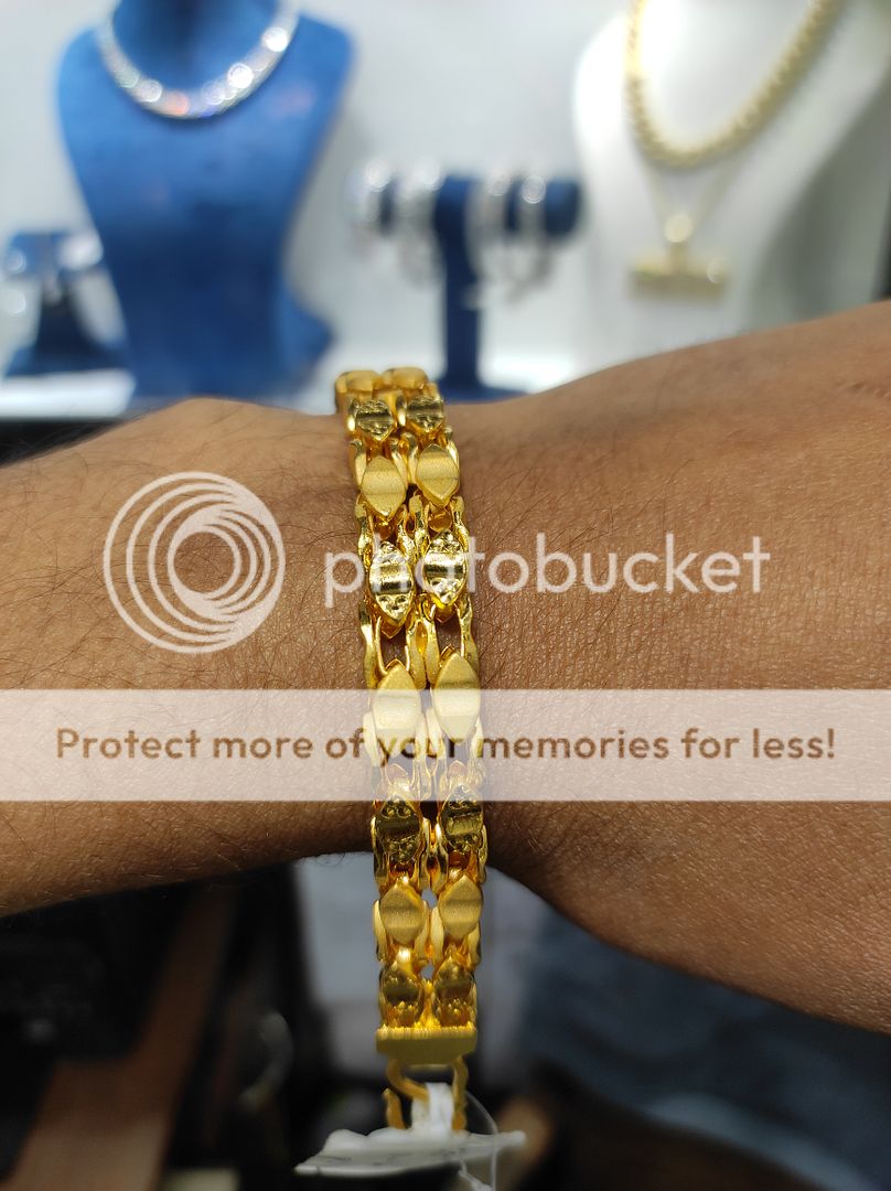 200 Milligram Gold Forming Bracelet By Chokerset WAB510