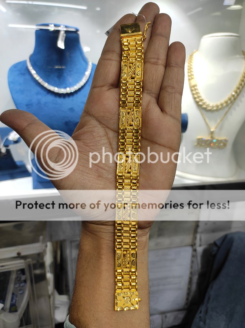 200 Milligram Gold Forming Bracelet By Chokerset WAB540