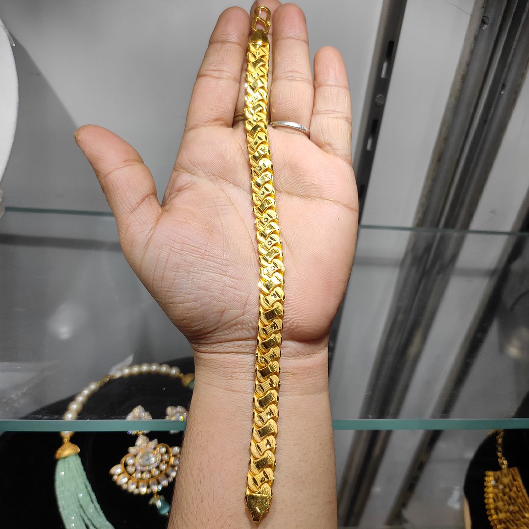 200 Milligram Gold Forming Bracelet By Chokerset WAB645