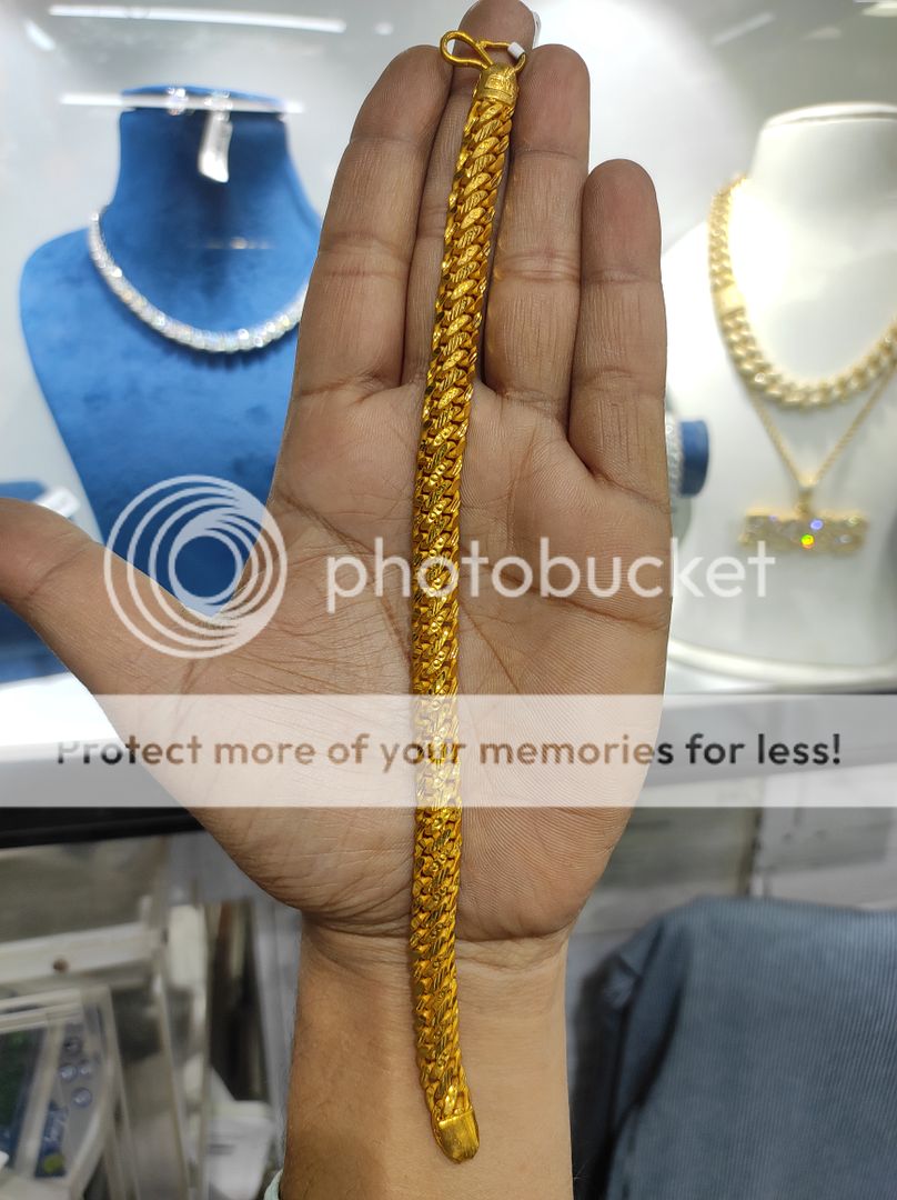 200 Milligram Gold Forming Bracelet By Chokerset WAB546