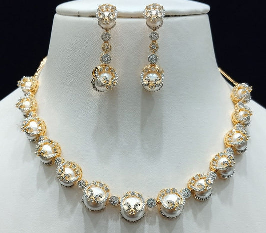 Zircon Necklace By Chokerset Colour Pearls, Plating Gold CSNA4419