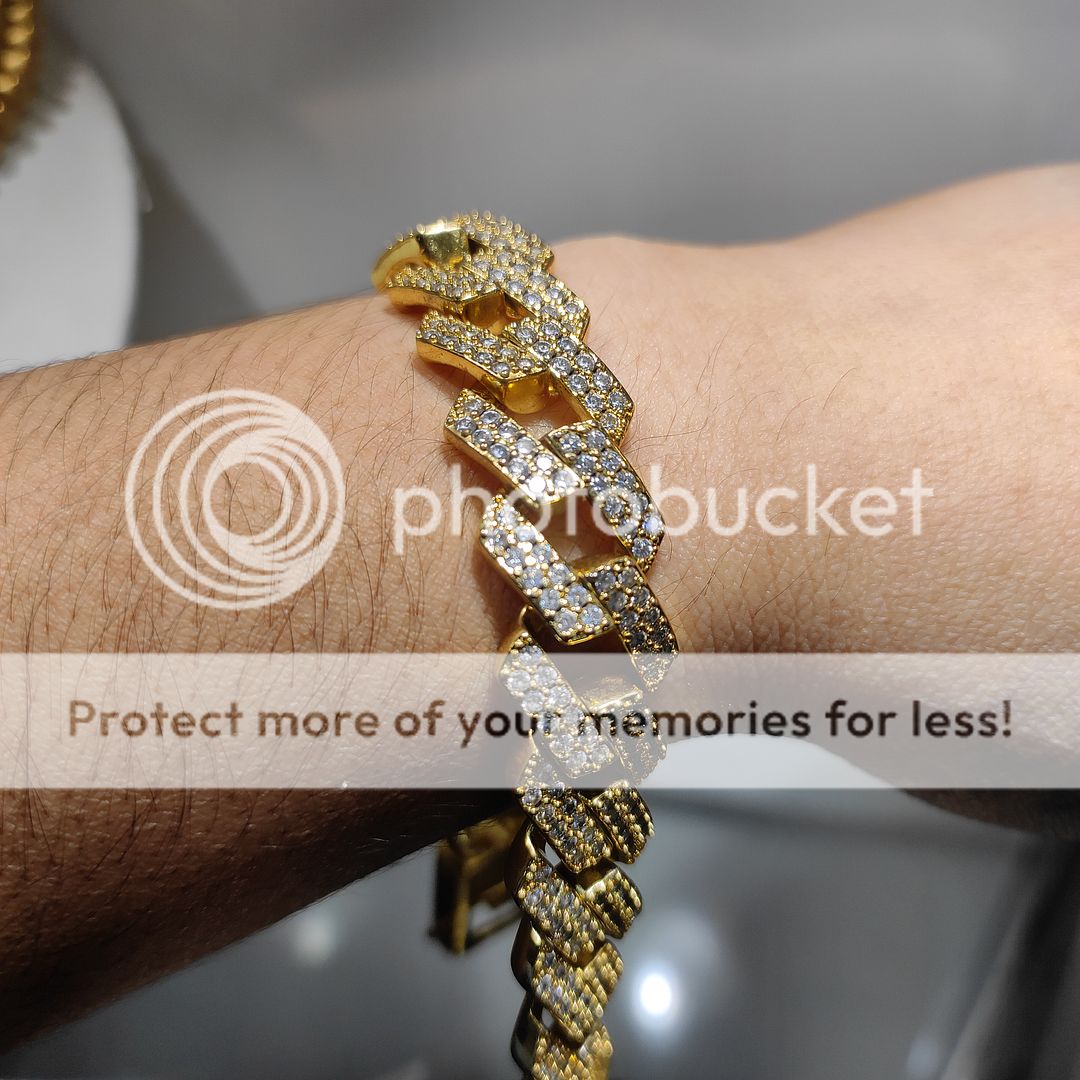 200 Milligram Gold Forming Bracelet By Chokerset WAB648