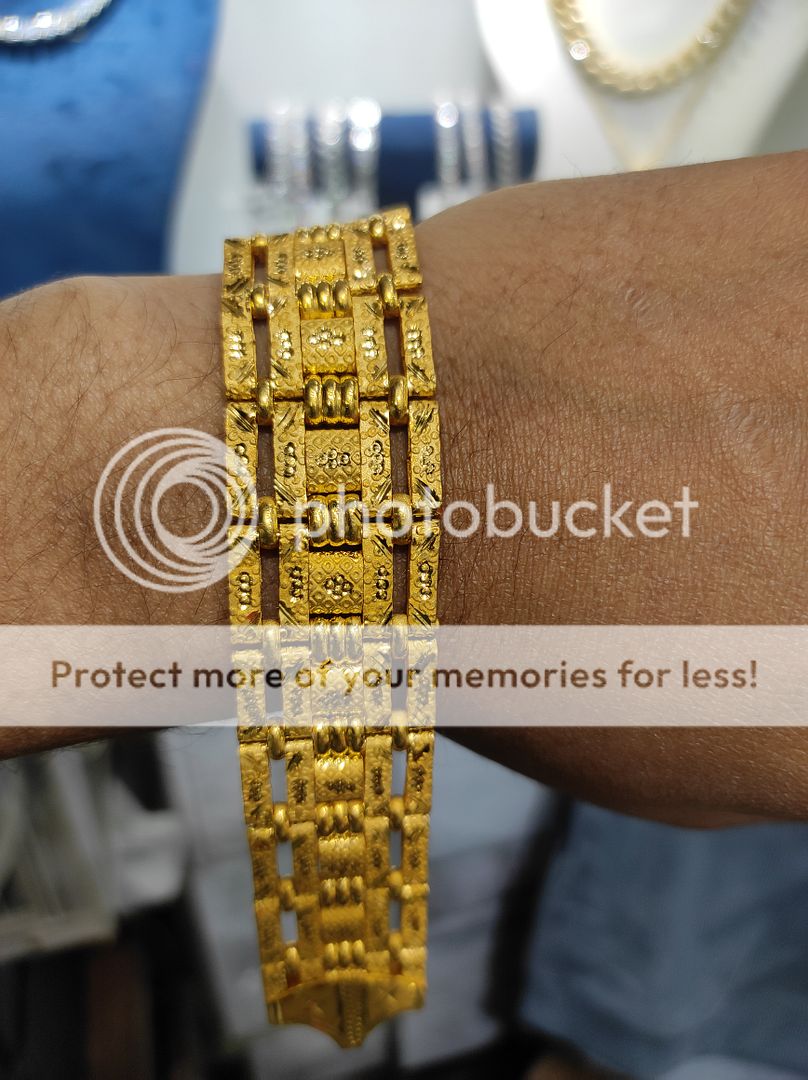 200 Milligram Gold Forming Bracelet By Chokerset WAB537