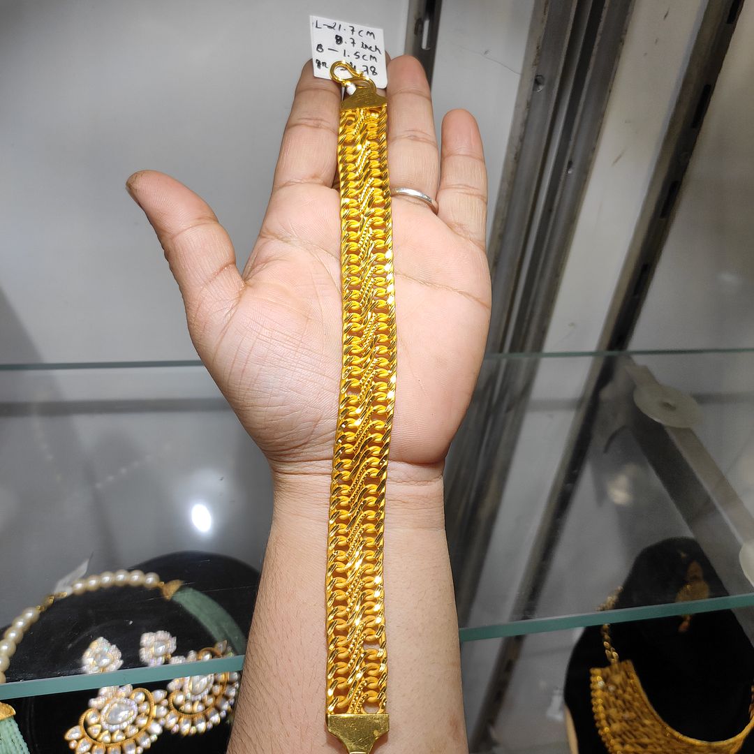 200 Milligram Gold Forming Bracelet By Chokerset WAB624