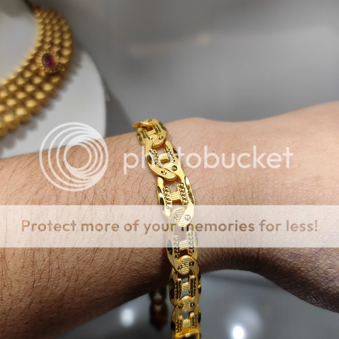 200 Milligram Gold Forming Bracelet By Chokerset WAB637