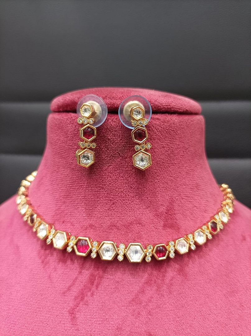 Kundan Necklace By Chokerset Colour Ruby, Plating Gold CSKS4373