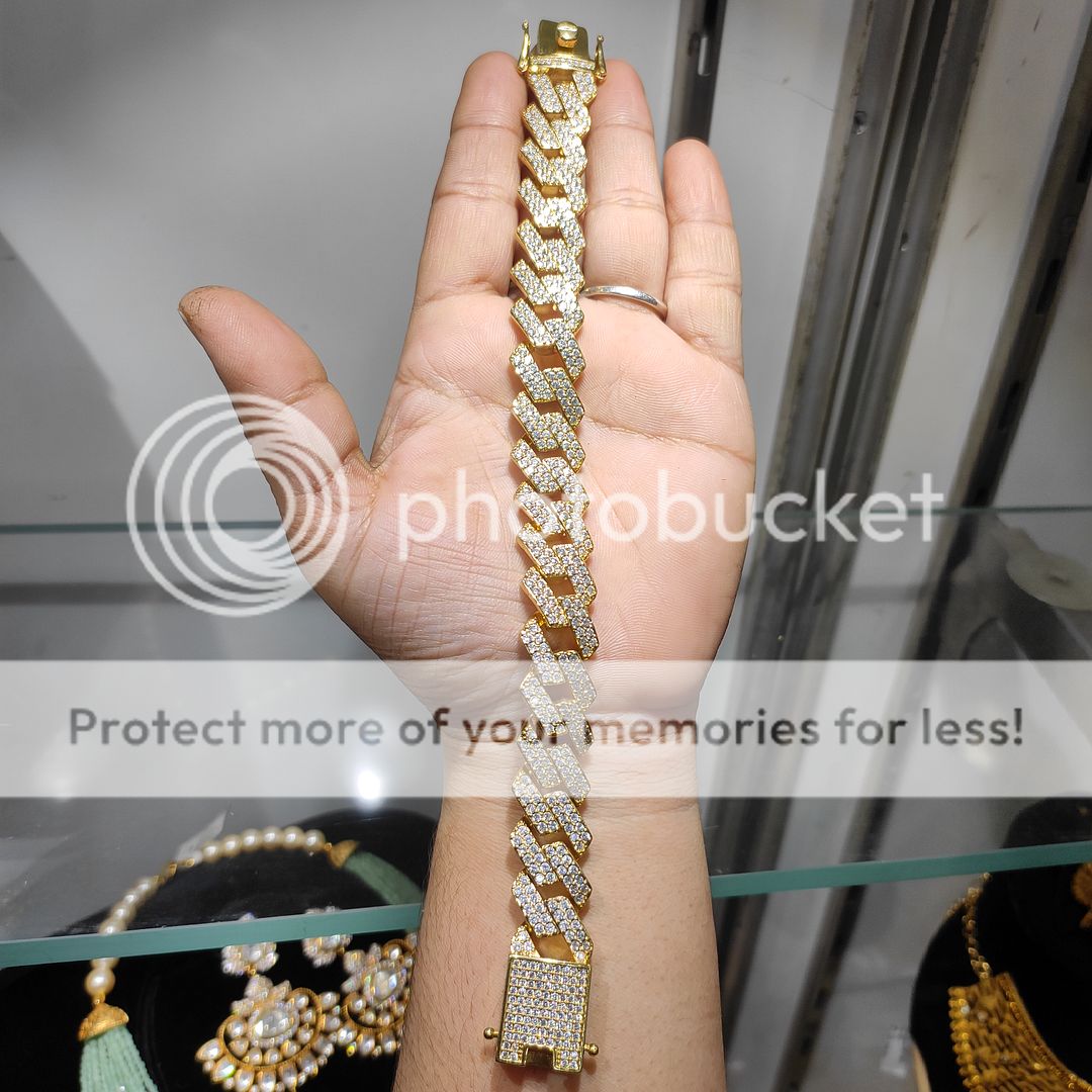 200 Milligram Gold Forming Bracelet By Chokerset WAB648