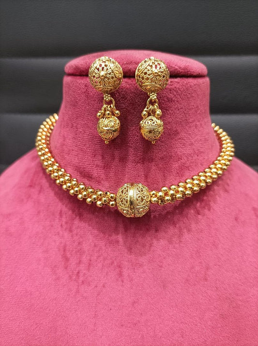 Polki Antique Necklace By Chokerset Colour Gold, Plating Gold CSKS4396
