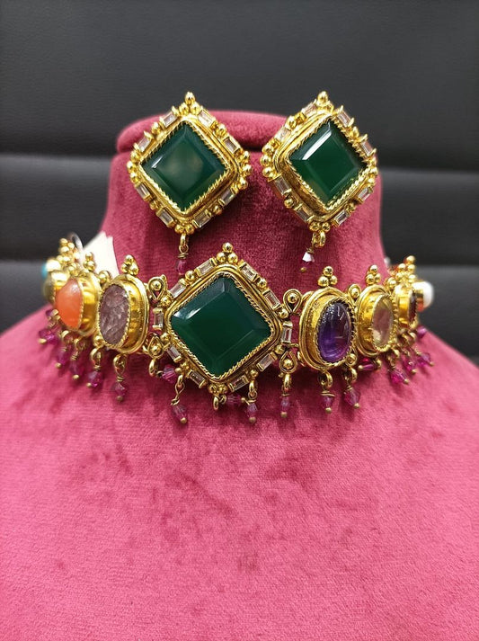 Jadau By Chokerset Colour Multi, Plating Gold CSKS4375