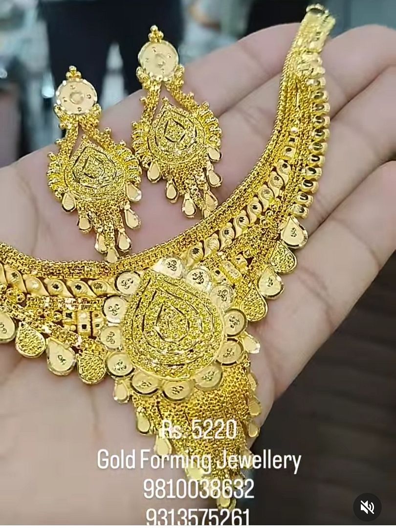 Gold Forming Necklace By Chokerset CHO80017