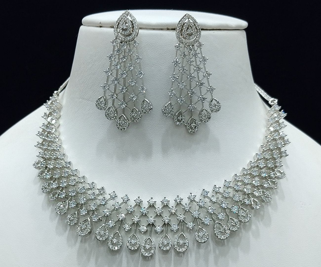 Silver Colour Silver Plating Necklace By Chokerset CSNAD752