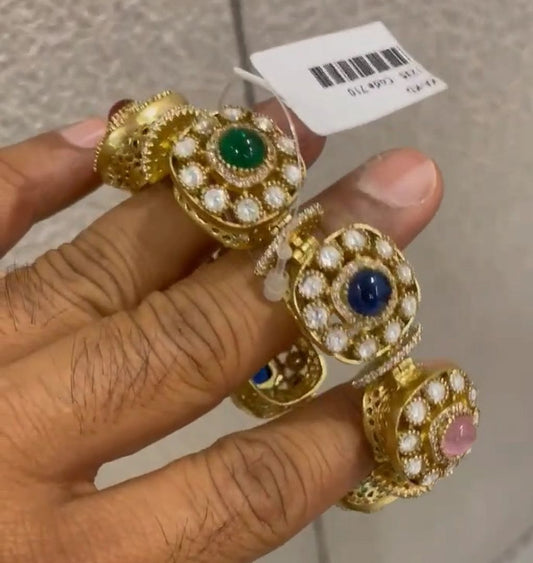 Fine Antique Polki Kundan Single Bracelet Bangle By Chokerset Colour Gold, Plating Gold CSBB3360