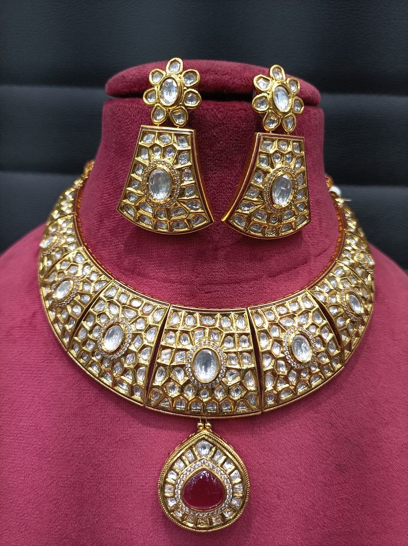 Kundan Necklace By Chokerset Colour Ruby, Plating Gold CSKS4352