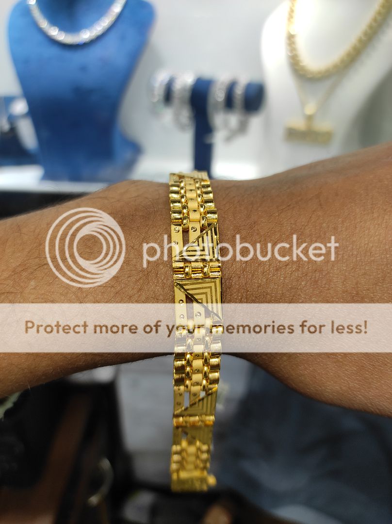 200 Milligram Gold Forming Bracelet By Chokerset WAB511