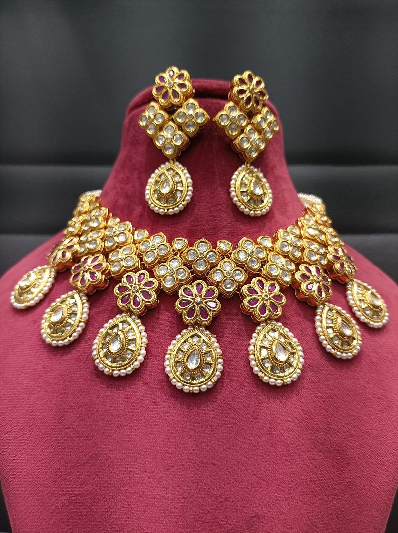 Kundan Necklace By Chokerset Colour Ruby, Plating Gold CSKS4353