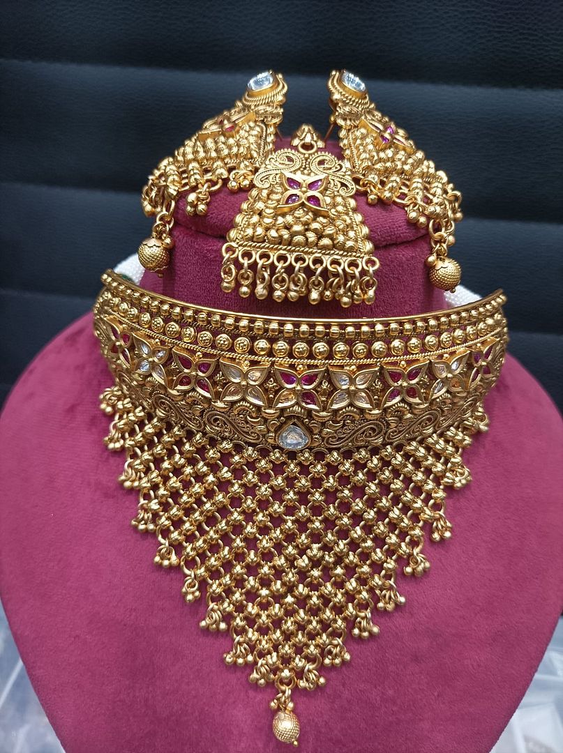 Polki Antique Necklace By Chokerset Colour Gold, Plating Gold CSKS4384