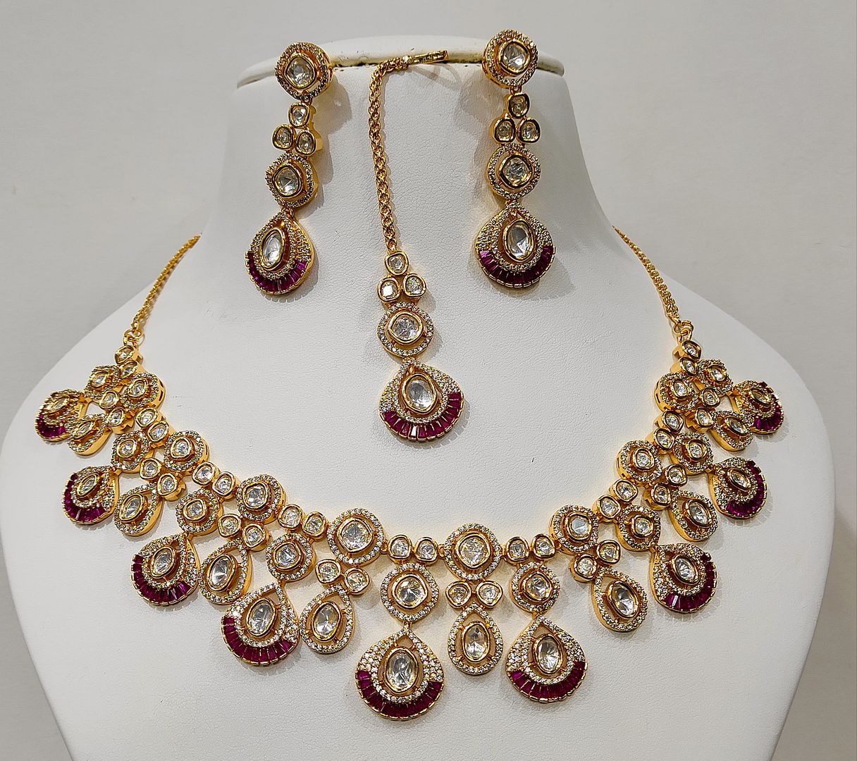 Antique Gold Forming Necklace Earrings Maangtikka By Chokerset NECK4707