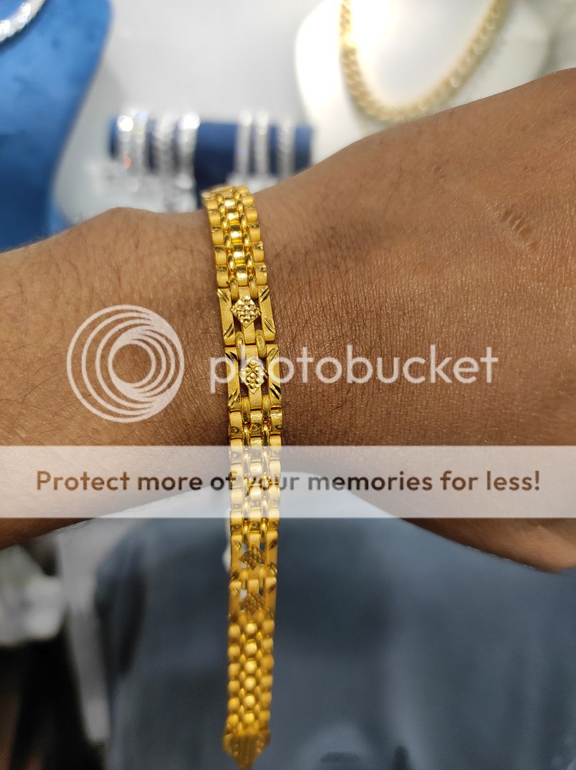 200 Milligram Gold Forming Bracelet By Chokerset WAB552