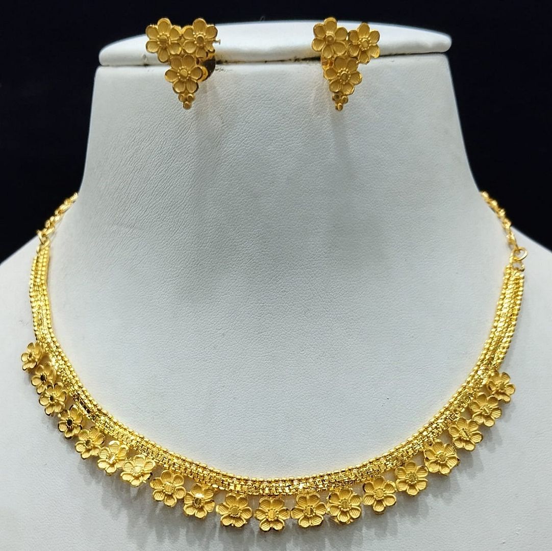 Gold Forming Jewellery Sets By Chokerset CSGF3560