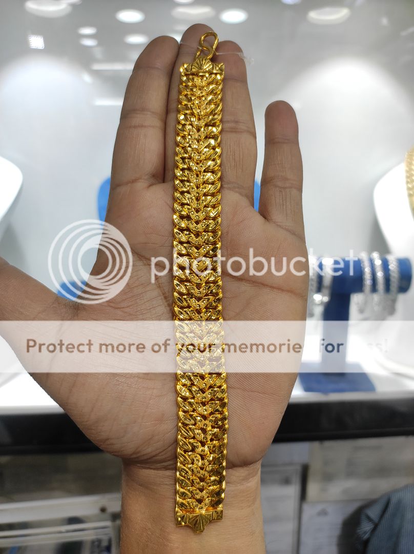 200 Milligram Gold Forming Bracelet By Chokerset WAB535