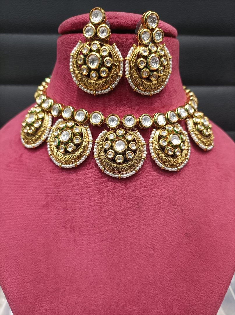 Kundan Necklace By Chokerset Colour Gold, Plating Gold CSKS4358