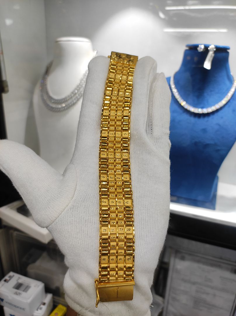 200 Milligram Gold Forming Bracelet By Chokerset WAB506