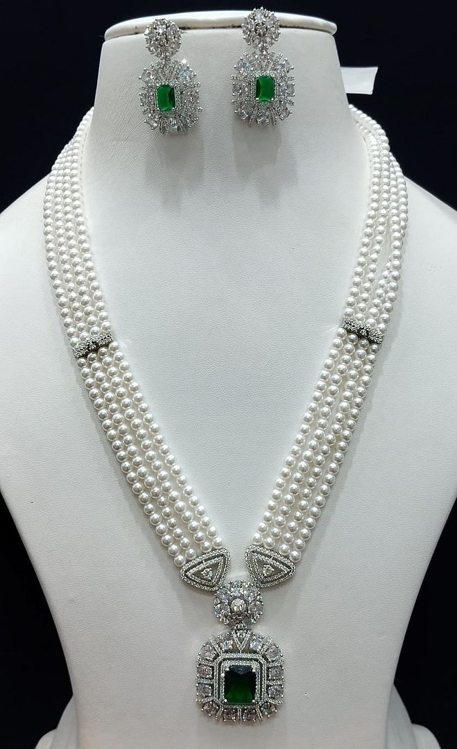 Zircon Necklace By Chokerset Colour Green, Plating Silver CSNA4468