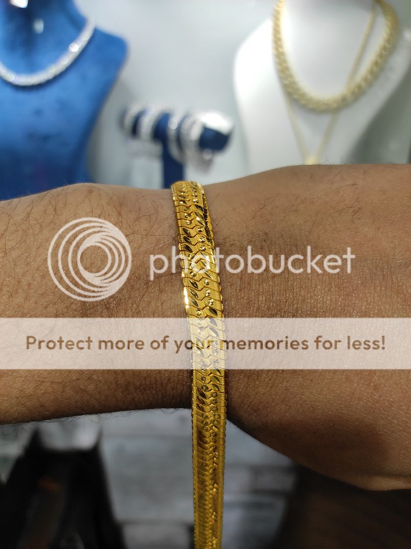 200 Milligram Gold Forming Bracelet By Chokerset WAB556