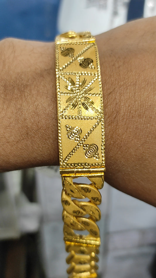 200 Milligram Gold Forming Bracelet By Chokerset WAB543