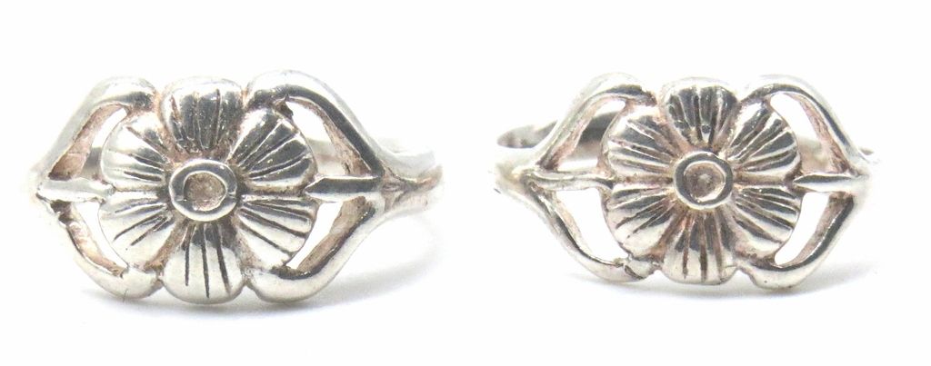 Jewelshingar Jewellery 925 Sterling Silver Clear Colour Toerings For Women ( 47775-tr )