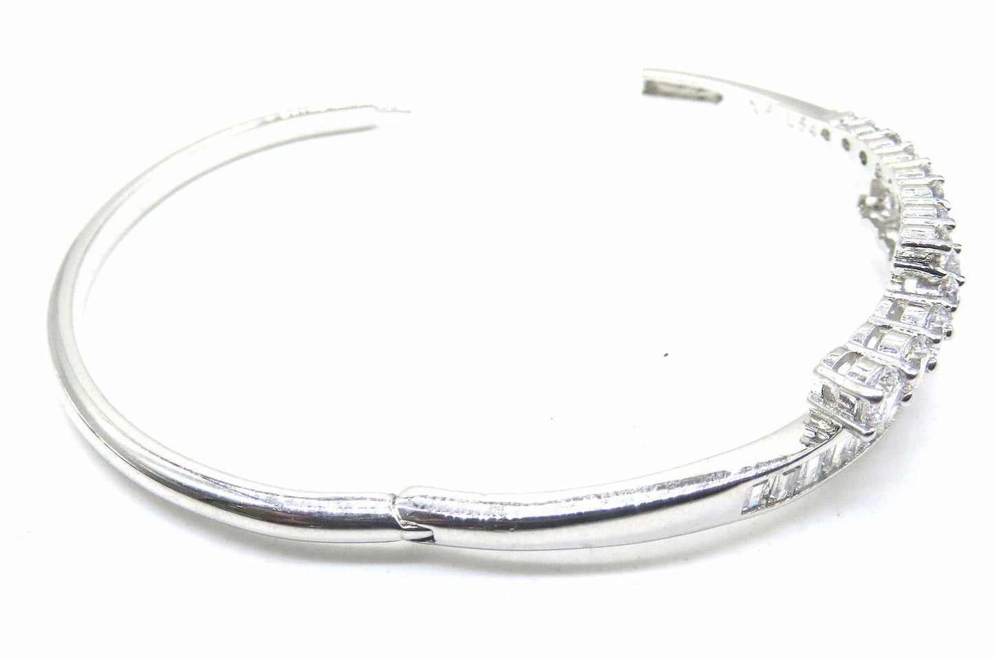 Jewelshingar Jewellery clear Bracelet For Women ( 54579BCD )