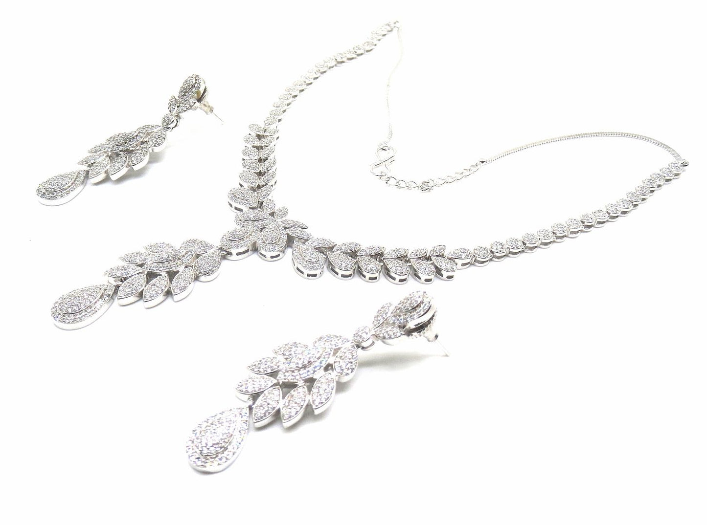Jewelshingar Jewellery Silver Colour Necklace For Women ( 55998NAD )