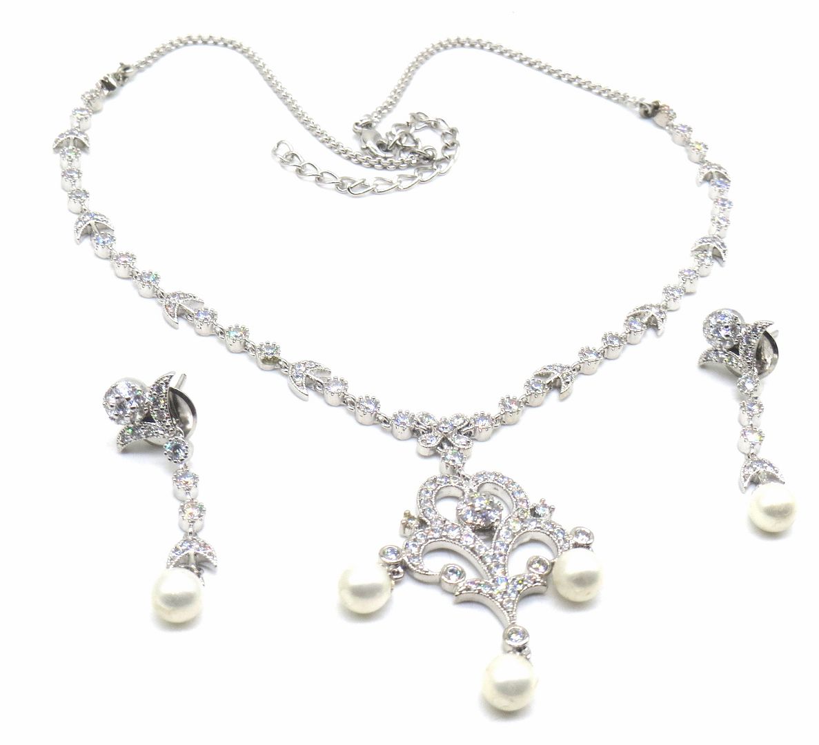 Jewelshingar Jewellery Silver Colour Necklace For Women ( 56012DCS )
