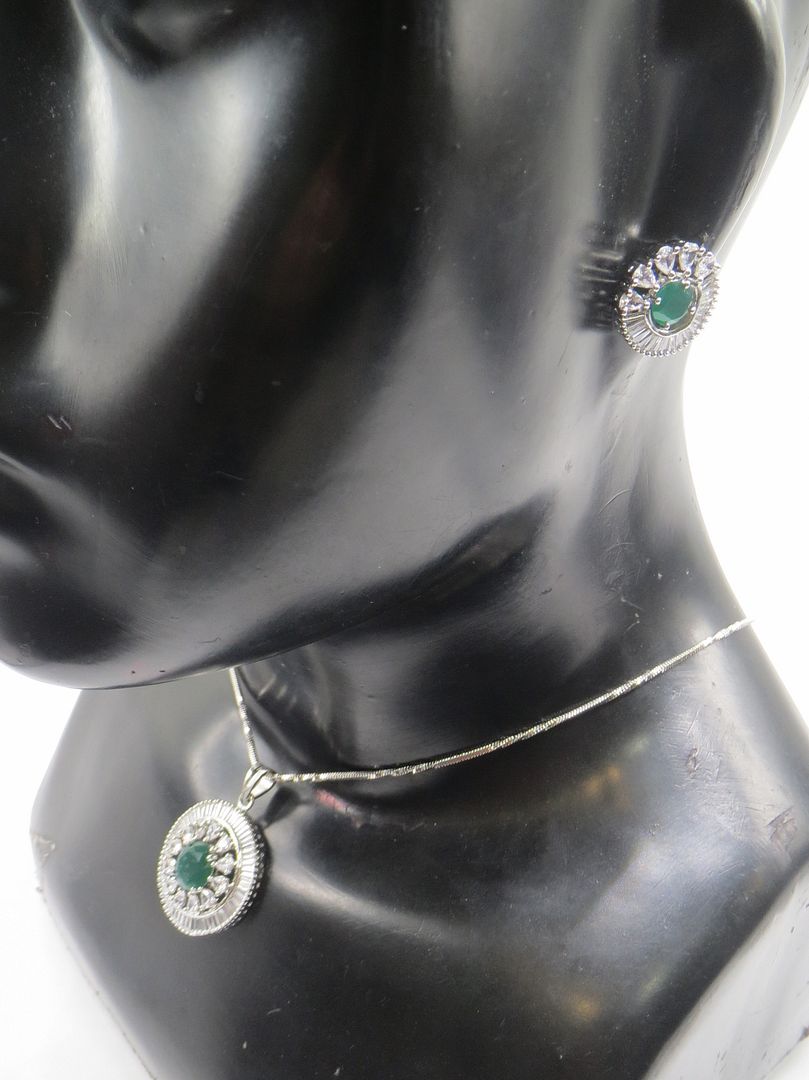 Jewelshingar Jewellery Green Colour Pendant Set For Women ( 56060PSD )
