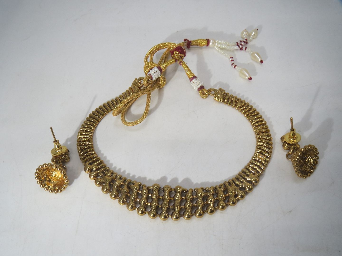 Jewelshingar Jewellery Fine Antique Polki Kundan Gold Plated Gold Colour Necklace For Women ( 60694AST )