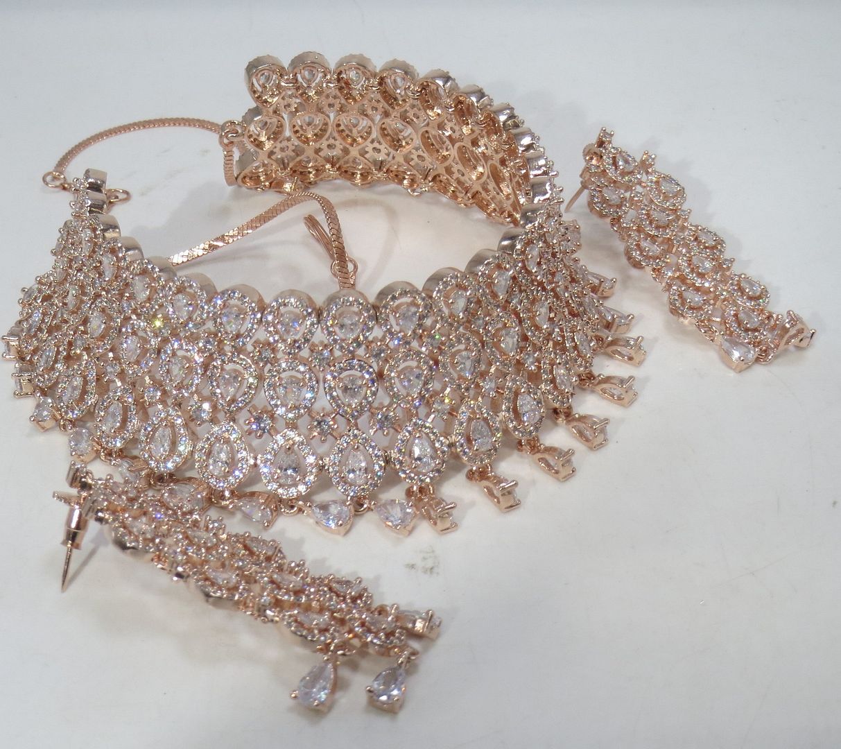 Jewelshingar Jewellery Fine American Diamond Gold Plated Clear Colour Necklace For Women ( 60734NAD )