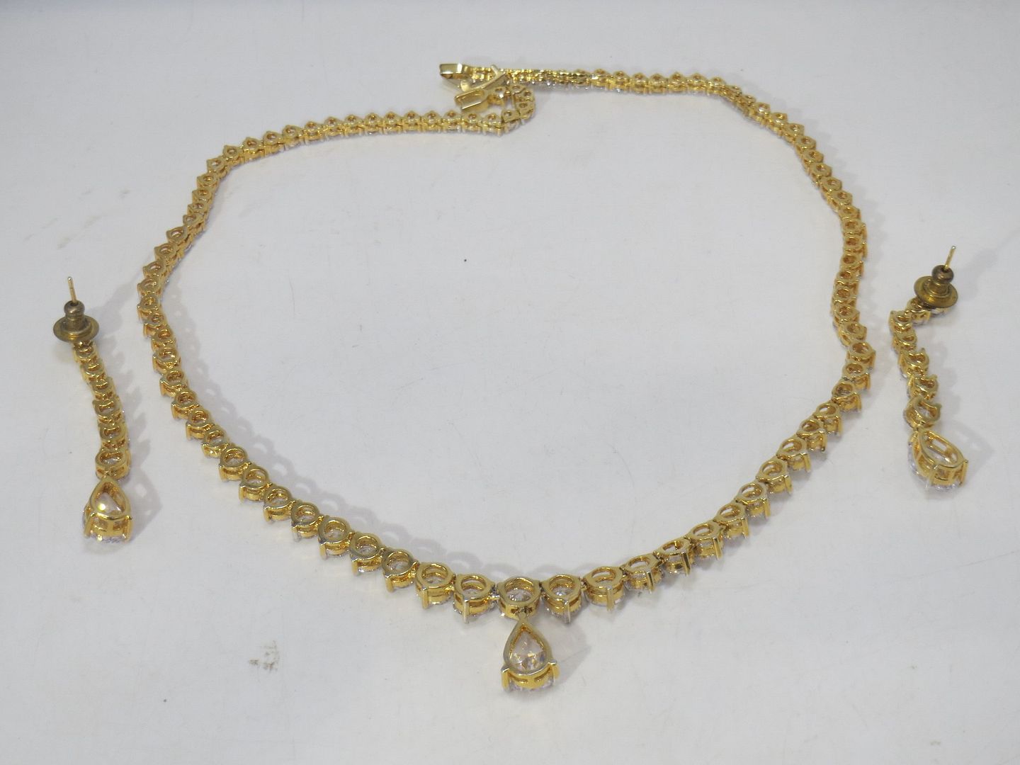 Jewelshingar Jewellery Fine American Diamond Gold Plated Clear Colour Necklace For Women ( 60760NAD )