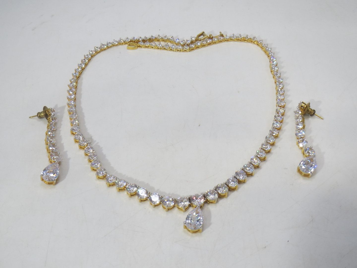Jewelshingar Jewellery Fine American Diamond Gold Plated Clear Colour Necklace For Women ( 60760NAD )