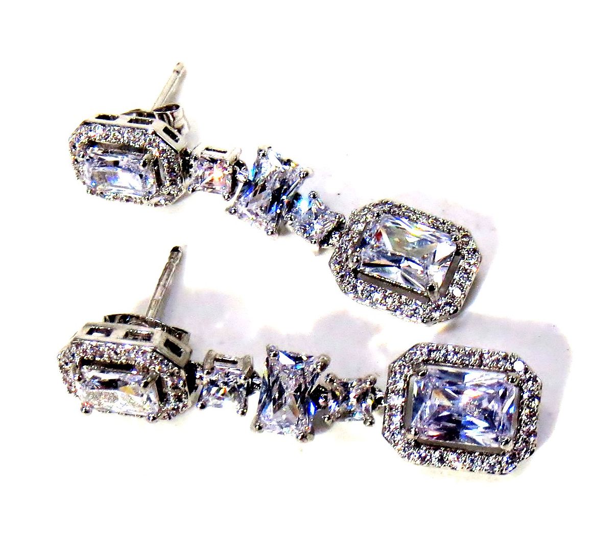 Jewelshingar Jewellery Silver Plated Diamond Earring For Women ( 60970EAD )
