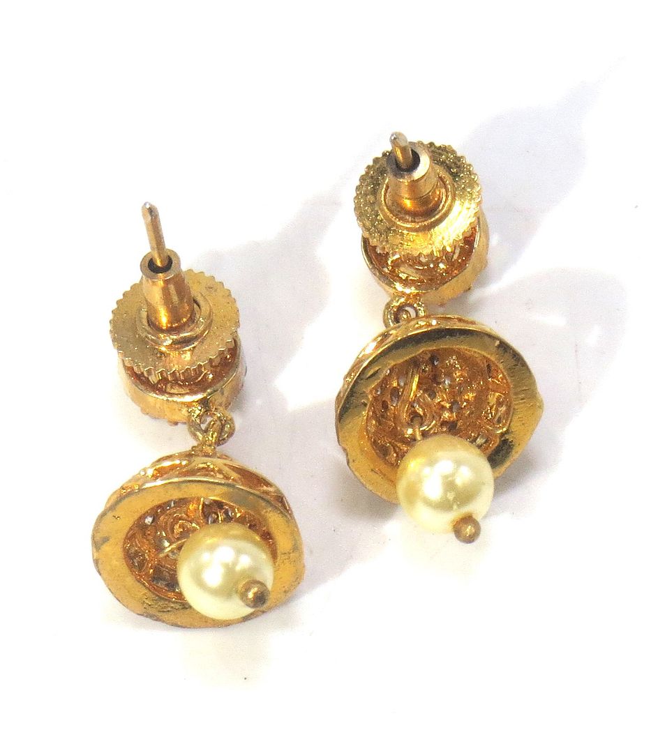Jewelshingar Jewellery Gold Plated Diamond Earring For Women ( 61087EAJ )