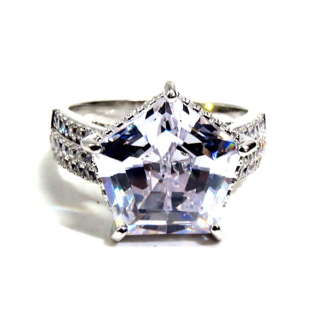 Jewelshingar Jewellery American Diamond Clear Colour Size 17 Silver Plated Ring For Girls ( 93079RIN )