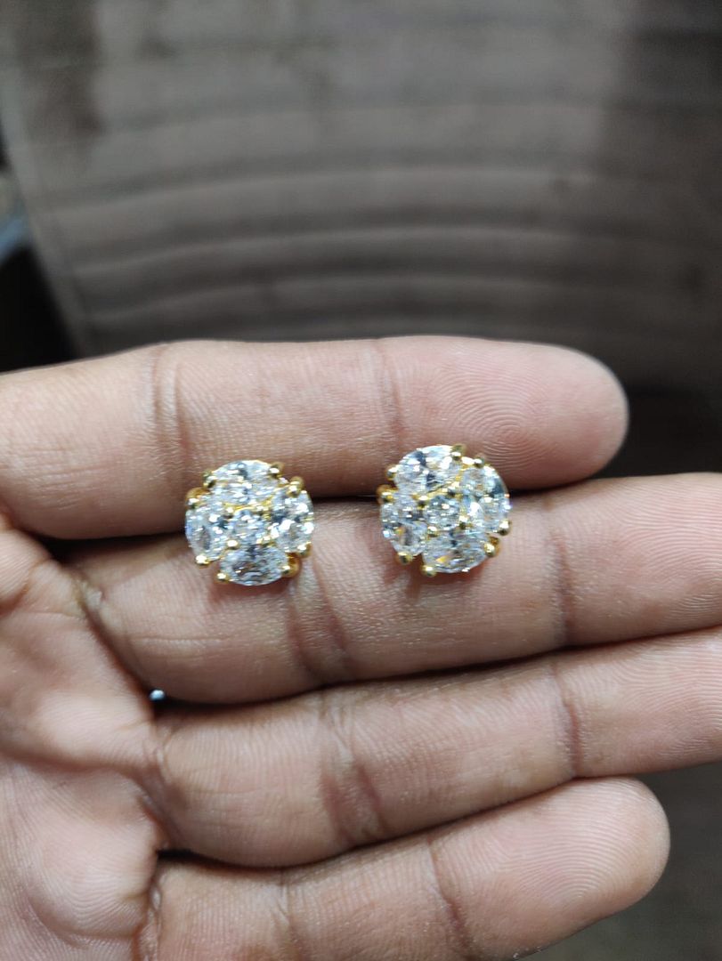 STUD9039